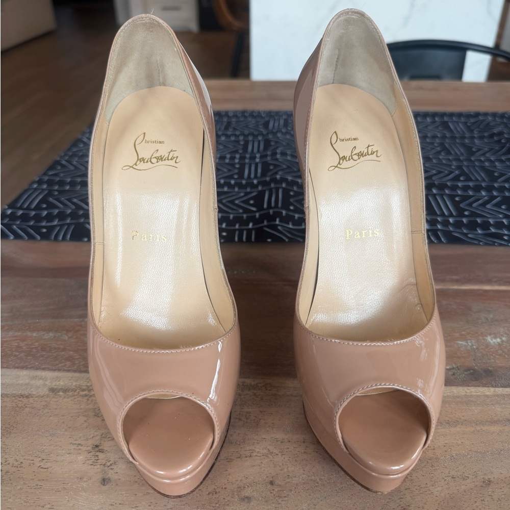 Christian Louboutin 150mm Lady Peep size 38 nude
